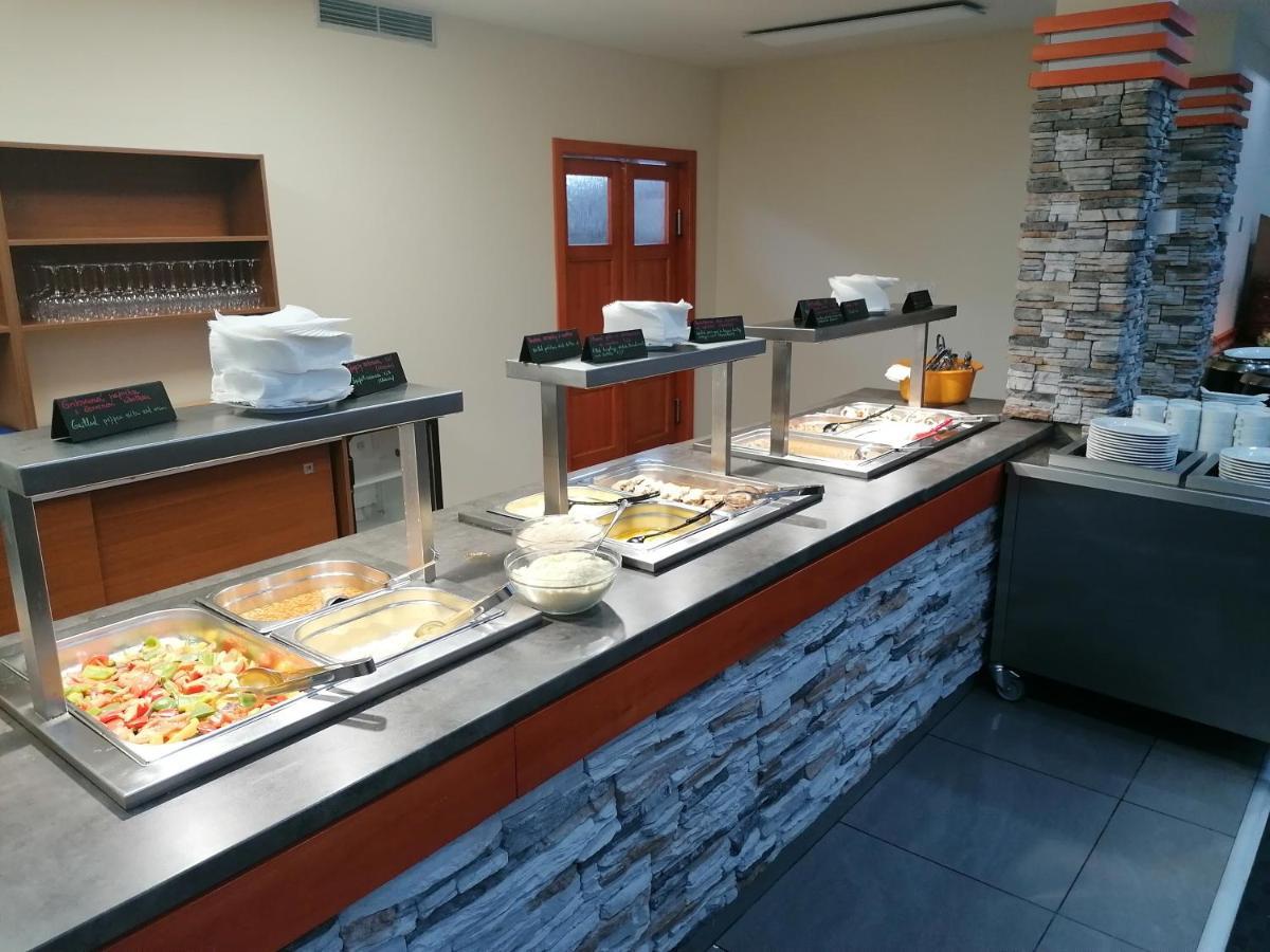 Apartman Bešeňová Екстериор снимка